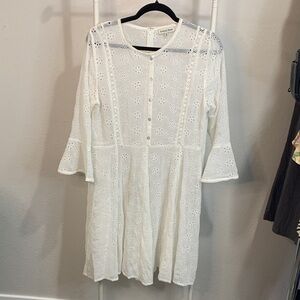 Chic White Eyelet Long Sleeve